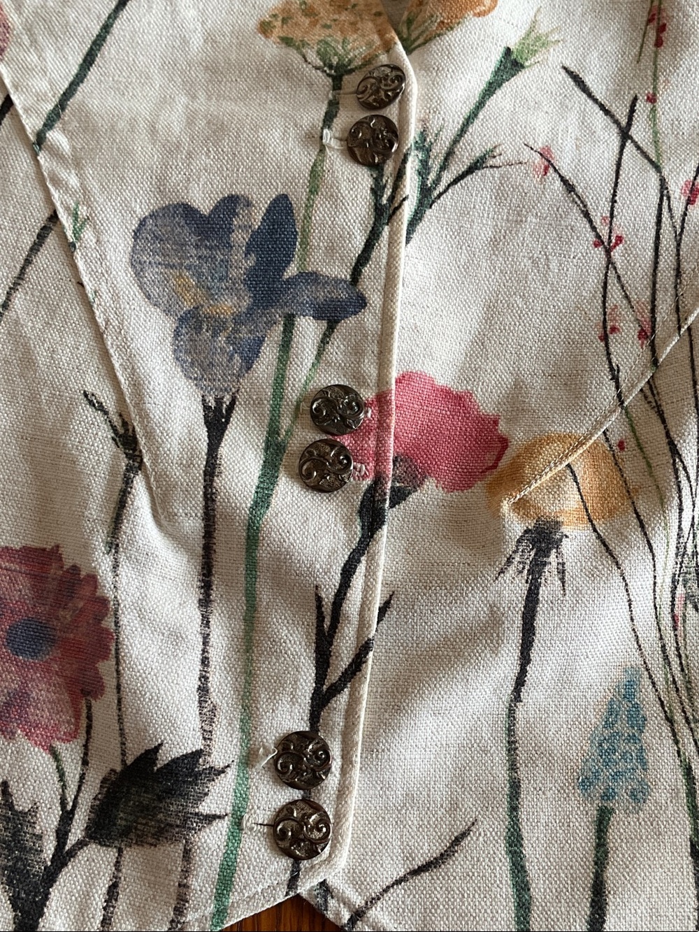 Coldwater Creek Floral painted Cream Vest Women NWOT PTP 19” medium fall floral - Picture 7 of 14